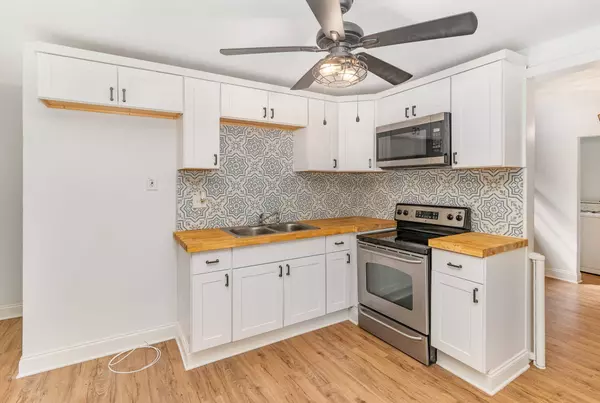 318 Keeton Ave, Old Hickory, TN 37138