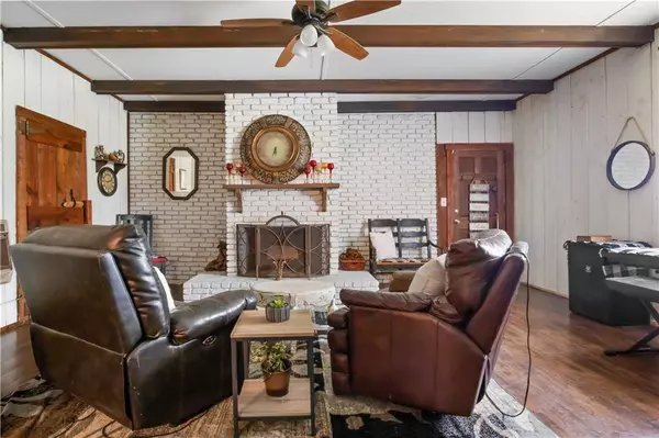 13 Glen View DR NE, Rome, GA 30165