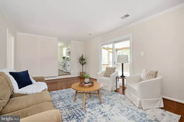 6012 FRANCONIA FOREST LN, Alexandria, VA 22310