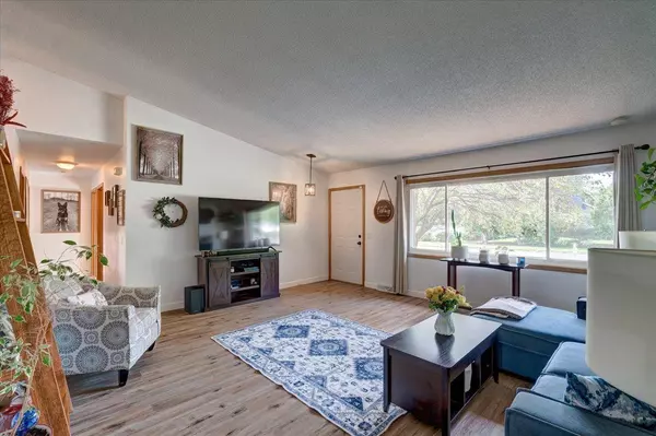 433 E Netherwood Street, Oregon, WI 53575