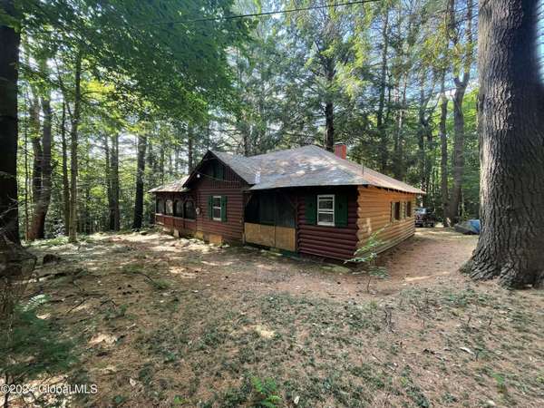 2068 South Shore Road, Galway, NY 12074