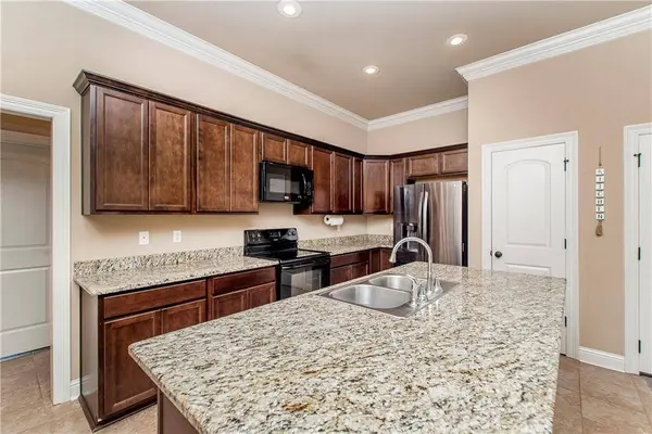 23195 MANGO DR, Denham Springs, LA 70726