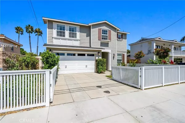 334 E 16th ST, Costa Mesa, CA 92627