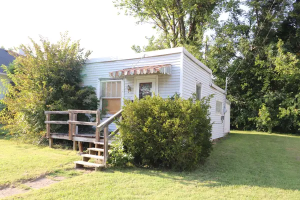 823 Grand ST, Fulton, MO 65251