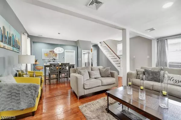 747 20th Ave, Paterson City, NJ 07504