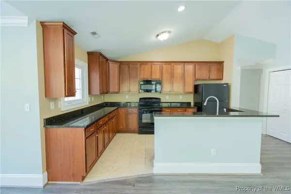 3842 War Hill GN, Williamsburg, VA 23188