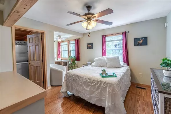 469 Mull DR, Mineral Bluff, GA 30559