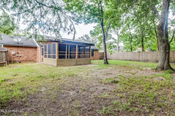 4106 Groveland Road, Ocean Springs, MS 39564