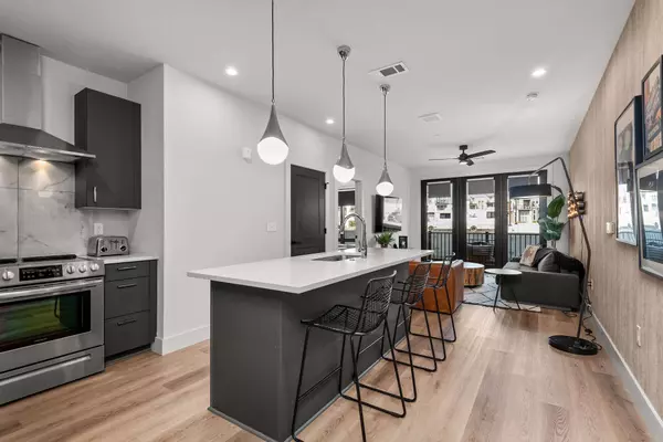 303 31st Ave #N #313, Nashville, TN 37203