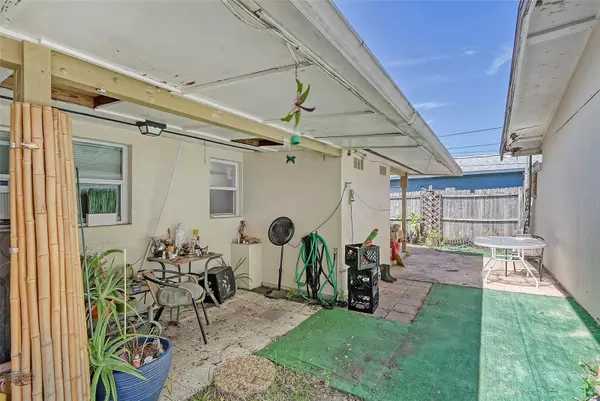 2805 52ND AVENUE DR W, Bradenton, FL 34207