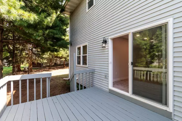 401-405 Trailside Drive, Deforest, WI 53532