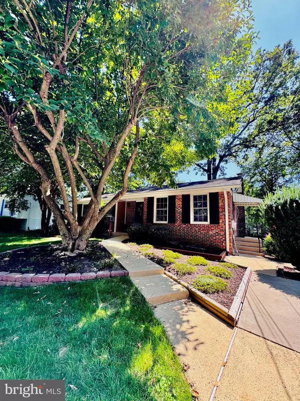 8309 MCNEIL ST, Vienna, VA 22180