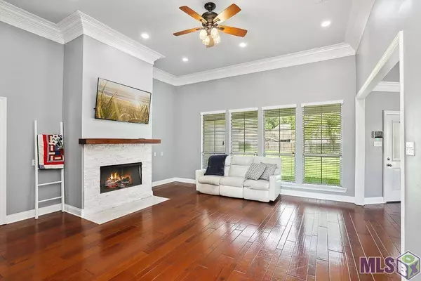 8415 JAMESPORT DR, Baton Rouge, LA 70818