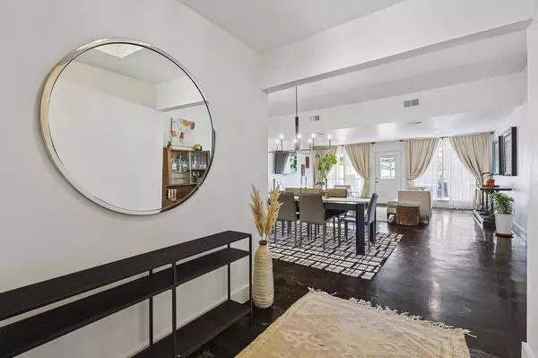 132 N Spring Creek Drive, Richardson, TX 75081