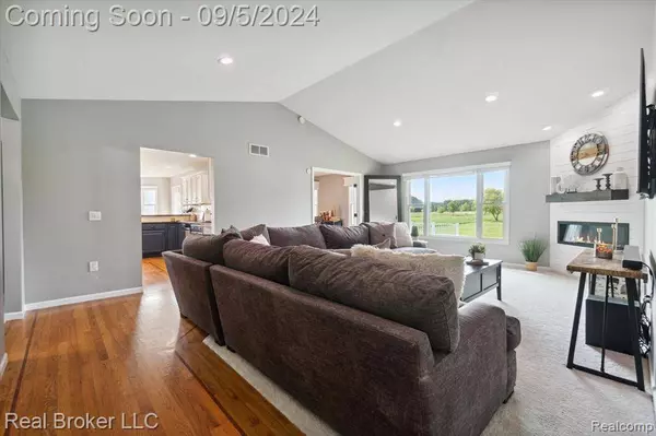 6455 GRAND BLANC Road, Swartz Creek, MI 48473