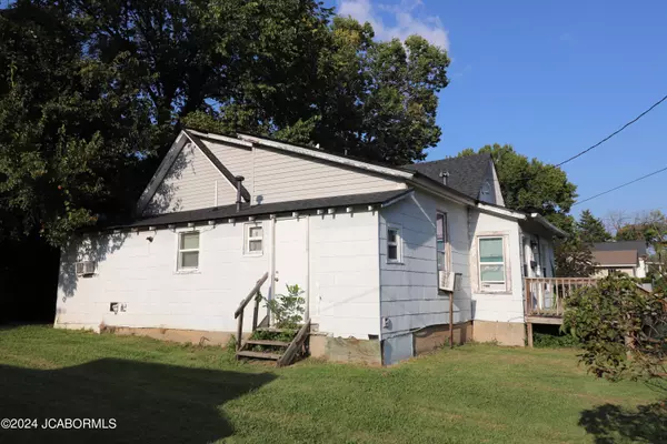 823 GRAND STREET, Fulton, MO 65251
