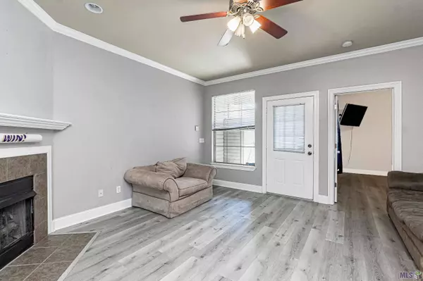 809 SUMMER BREEZE DR #1602, Baton Rouge, LA 70810