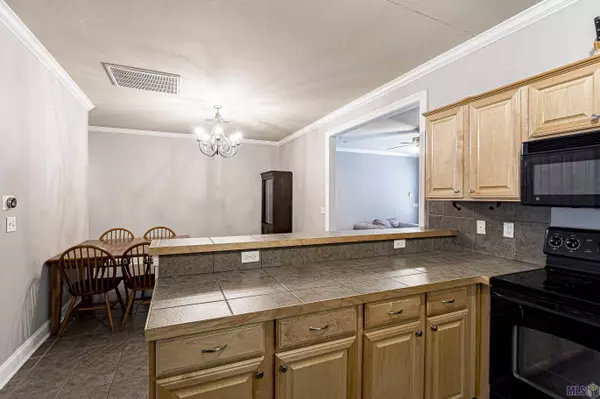 809 SUMMER BREEZE DR #1602, Baton Rouge, LA 70810