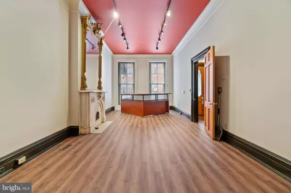 923 N CALVERT ST, Baltimore, MD 21202