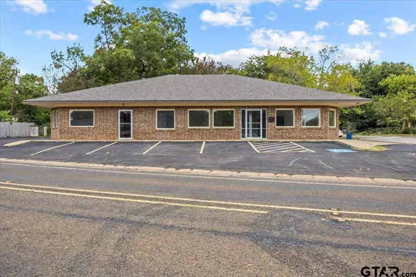 400 W Calvert St Unit A, Troup, TX 75789