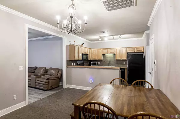 809 SUMMER BREEZE DR #1602, Baton Rouge, LA 70810