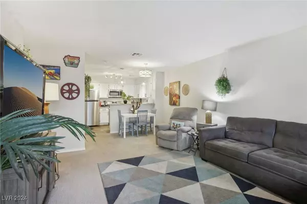 2137 Willowbury Drive #C, Las Vegas, NV 89108