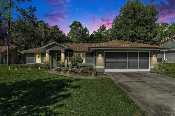 10354 N HOLCOMB DR, Citrus Springs, FL 34434