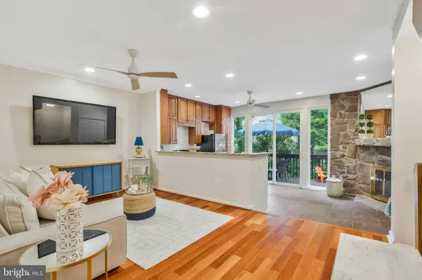 2026 CHADDS FORD DR, Reston, VA 20191