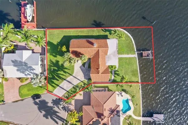 840 123RD AVE, Treasure Island, FL 33706