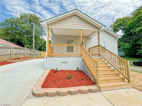 210 Pine ST, Lexington, NC 27292