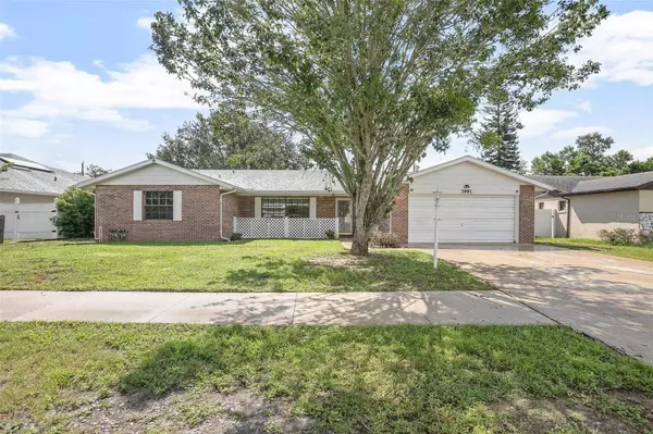 1991 S OLD MILL DR, Deltona, FL 32725