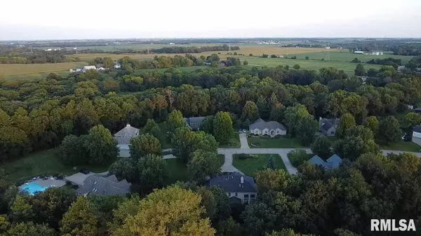 7 PINEHURST CT, Coal Valley, IL 61240