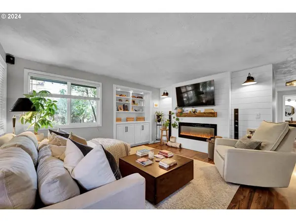 3395 WALTON LN, Eugene, OR 97408