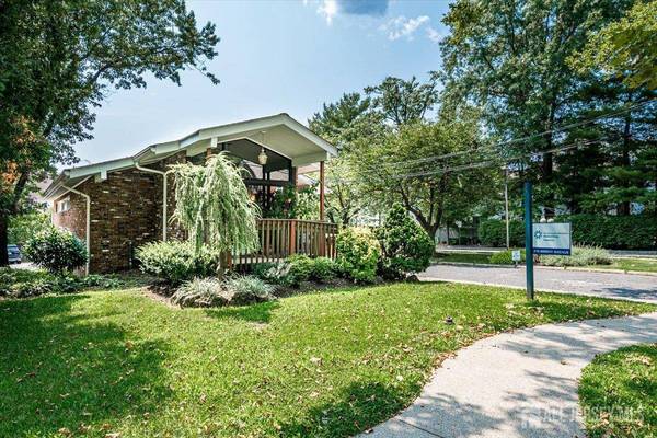 215 Amboy AVE, Metuchen, NJ 08840