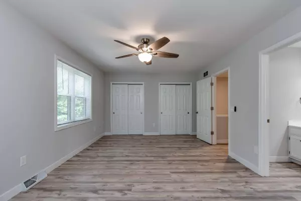 401-405 Trailside Drive, Deforest, WI 53532