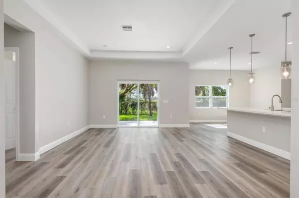 1326 NEW LONDON ST, North Port, FL 34288