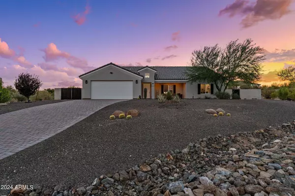 2502 LUPINE Lane, Wickenburg, AZ 85390