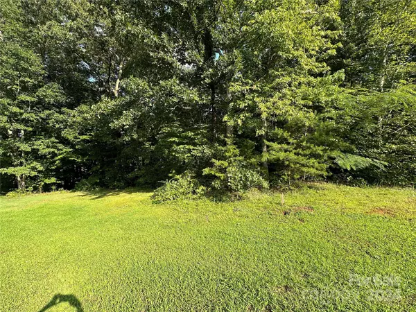 148 Wedgeway DR, Statesville, NC 28677