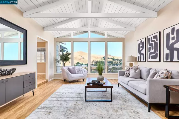 4392 Hillview Dr, Pittsburg, CA 94565