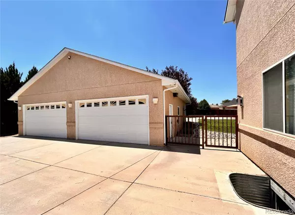 5388 Stonemoor DR, Pueblo, CO 81005