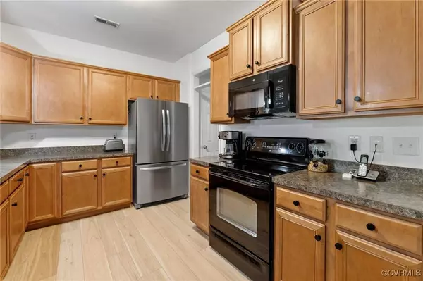 651 Abbey Village CIR #0, Midlothian, VA 23114