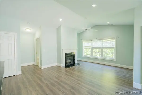 3842 War Hill GN, Williamsburg, VA 23188