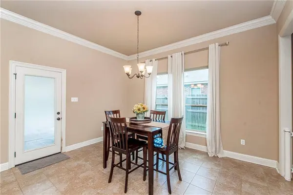 23195 MANGO DR, Denham Springs, LA 70726