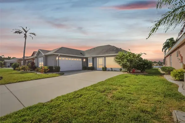 2331 EMERALD LAKE DR, Sun City Center, FL 33573