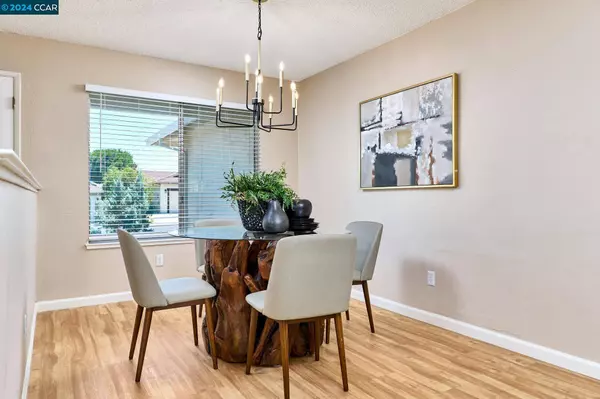 4392 Hillview Dr, Pittsburg, CA 94565