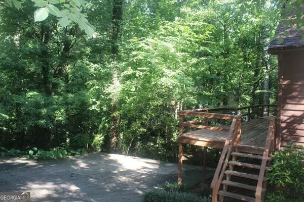 3320 Sleepy LN SE, Smyrna, GA 30180