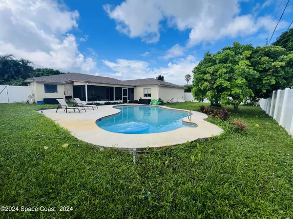 1767 Brookside ST NE, Palm Bay, FL 32907