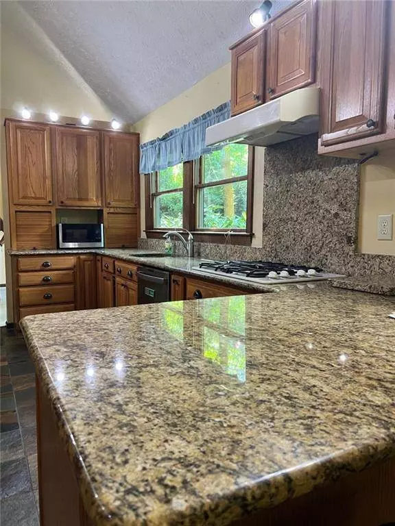 3320 Sleepy LN SE, Smyrna, GA 30180