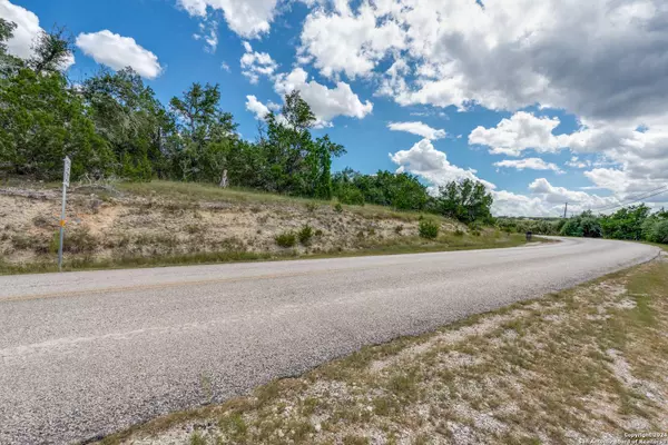 6005 CREEKWOOD PASS, Spring Branch, TX 78070