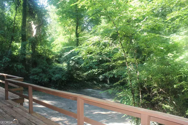 3320 Sleepy LN SE, Smyrna, GA 30180